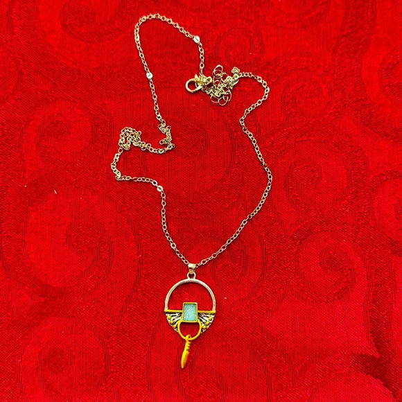 Jewelry - Pendent necklace with chain 🆕